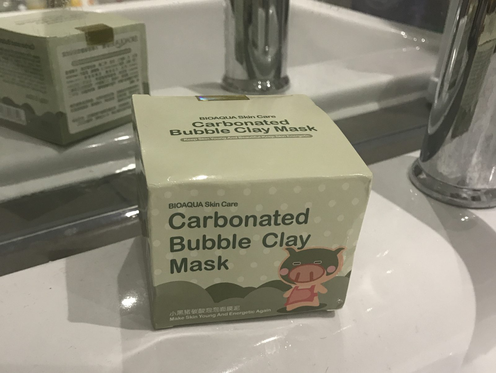 Bubble face mask by Lojo Vs The World