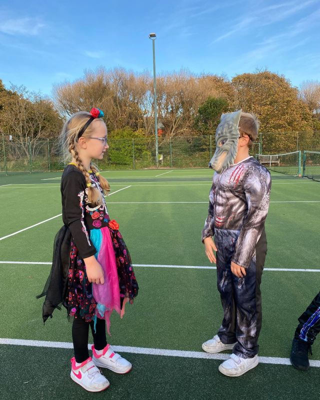 Halloween started early at tennis yesterday! 

#cousins #cousinlove #cousingoals #tennis #tennislessons #lta #halloween #halloweencostume